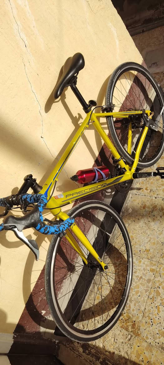 سلام عليكم رود بريزيشن لون اصفر حجم 28 وارتفاع فريم 51
سستم  8×2 كلارس  كامل اي نقص ما بي مكاني بغداد سبع البور السعر 300


**إذا كنت صاحب هذا الإعلان وتريد حذفه لأي سبب، رجاءا أرسل رسالة إلى الدعم الفني**