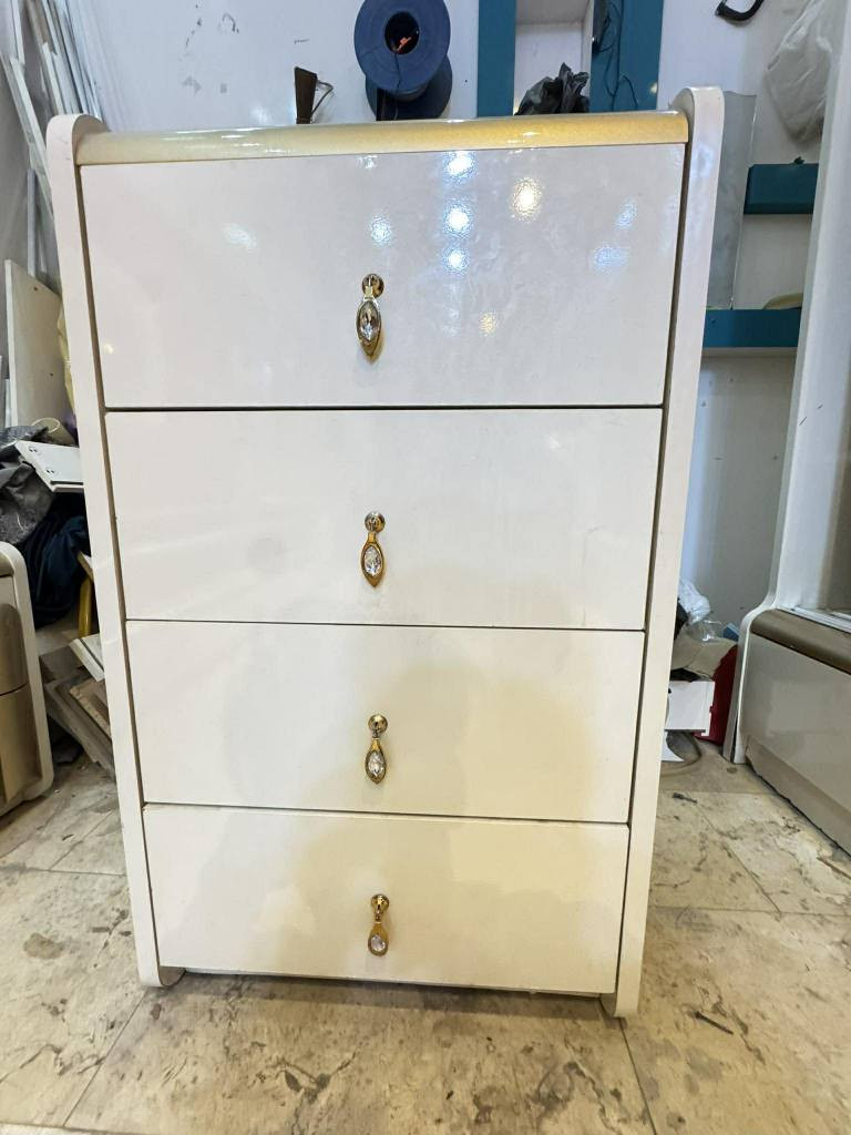 غرفة ضخمه كولش ونضيفه السعر 500 شراي خاص النجف, العراق


**إذا كنت صاحب هذا الإعلان وتريد حذفه لأي سبب، رجاءا أرسل رسالة إلى الدعم الفني**