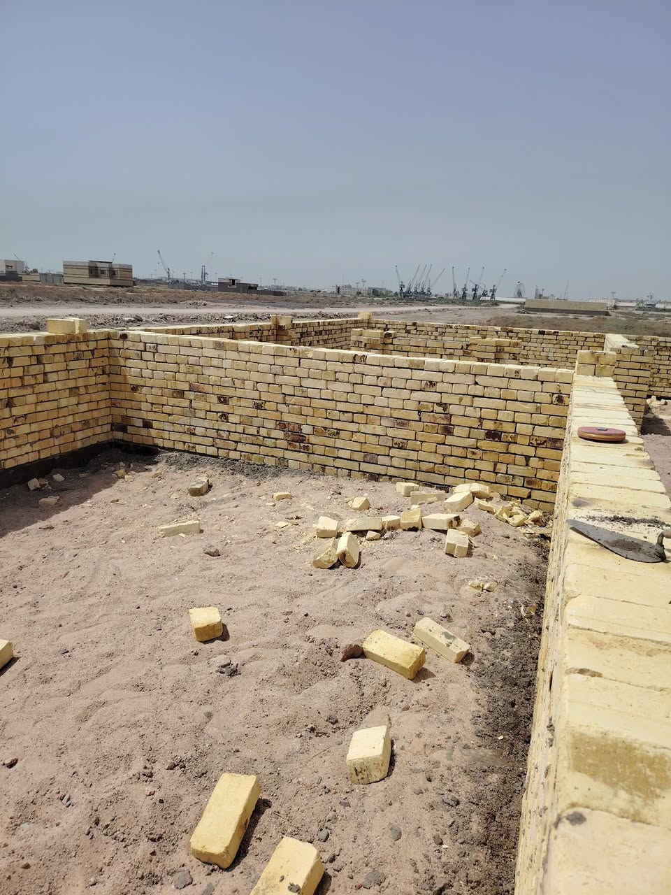 سلام عليكم كادر بناء من سماوه *********** واتساب اتصل وتدلل متفرق حالينا نشتغل بلبصره
