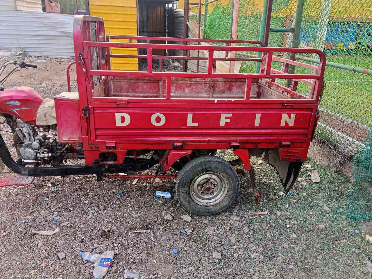 سلام عليكم ستوته للبيع دولفين موديل 2020 ستوته كامله كهربائية شغاله محرك نضيف اوراق مابيهة اتكفلك سرقه لو شي ستوته علا ايدي مال جناي خير من الله المكان بغداد الشعله شارع 60 الرقم *********** الشراي يتصل علا الرقم وبلخدمه
