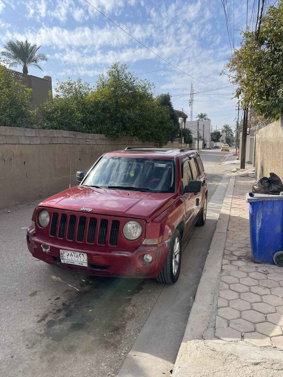 السلام عليكم جيب باتريوت موديل 2008 للبيع او المراوس حسب  القناعة السيارة مكينة وكير خير من الله صدر امامي خلفي جديد تخم تاير السيارة جاهزة بيهة قطع صبغ ابيع صبغ حزام مكاني بغداد السعر 75 رقمهة بغداد 
***********
