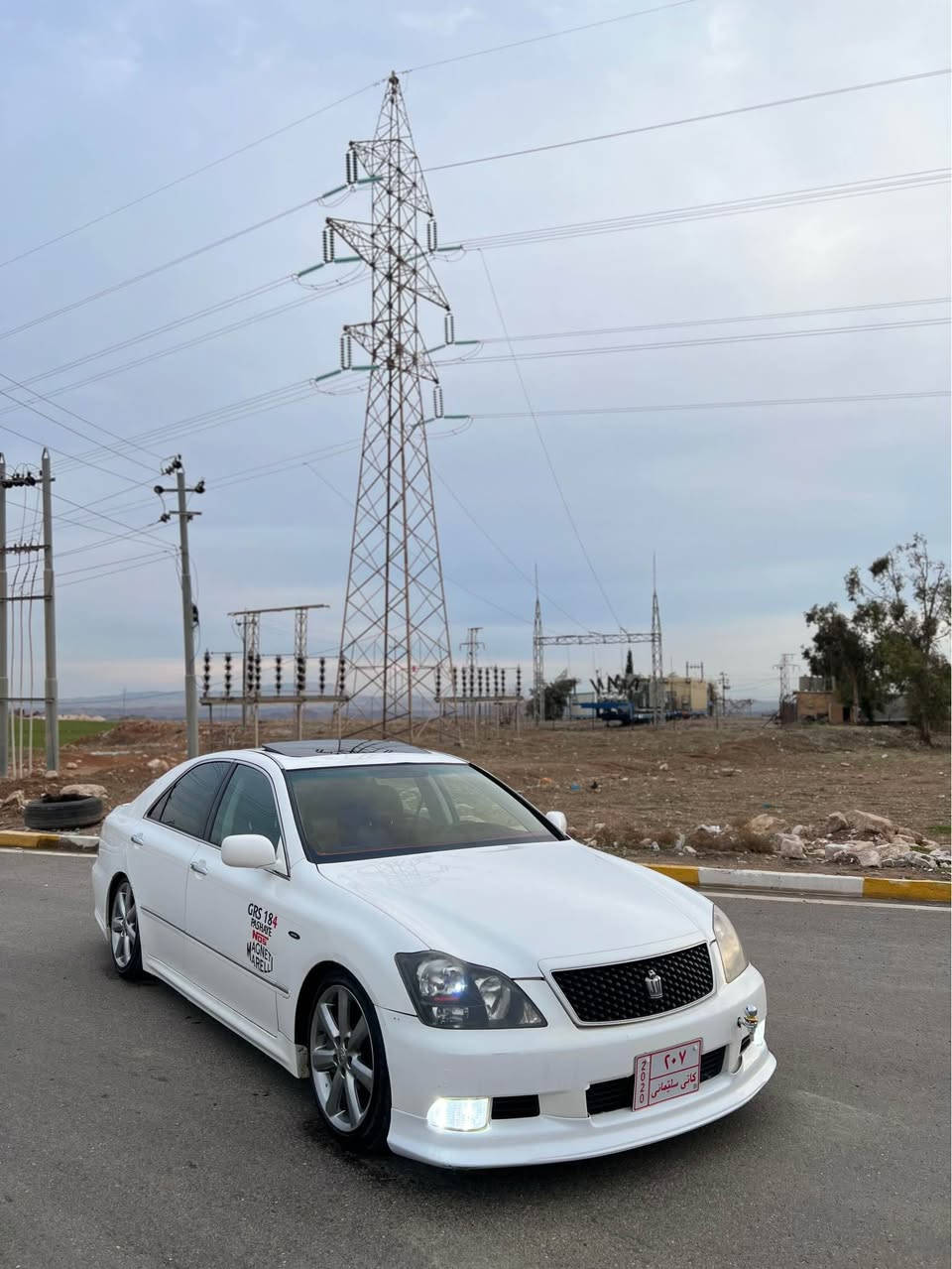 سەرەتا بەناوی خوای گەورەو میهرەبان🤍
تویتا کڕاون شاهینە بۆفرۆشتن
مۆدیل ٢٠٠٧
بڕاوە ١٨٤ تازه داخل 
 کامل جایز کراوە 
گير مه كينه به شه رت ناوڕەش فورميكا سور 
٣دوگمەی قەپات مواسەفات 
ویل دینگە
 جڵدو هیتەر
   ئاوینە کارەبا
سەیارەکە بی چاڵ بی شوختە 
سەقفی شوشەی 
تەبرید ساردو گەرمی بەسراوە بەشەرت 
تەقەورەقەی نیە بەشەرت
پشتو پیشی کەپسە دەعمو لیدراو بەشەرت 
کەڤەر گۆڕاو بەشەرت
سەقفی بۆیاخ نیە بەشەرت ره نگ گوراي نييه به شه رت 
هەموو گیانی بەشەرت
*********** كويسينجاك, أربيل
