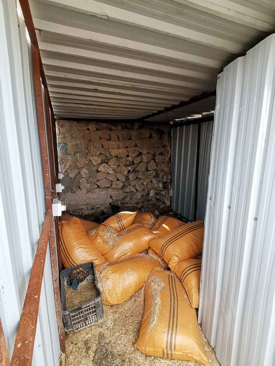 جنيكو للبيع المكان النجف الأشرف ابو صخير
*********** أتصال 
*********** واتساب 
قياس الكلي ٢٧ متر 
قيم وأخذ
