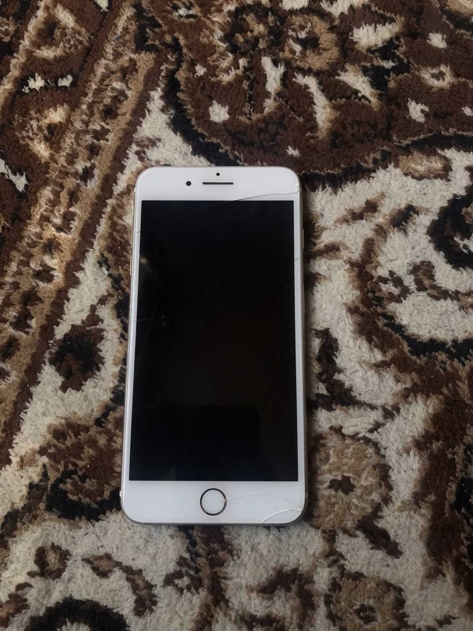 السلام عليكم عندي هذا جهاز اخذته ل مصلح كتله طفه شحن وبعد ما اخذ شحن جان يكلي بطاريه بدلتها ب ٣٠ والله وما اشتغل وديته ل غيره كلي بورد ضارب وسعره ٨٠ الف كتله عوفه بس اريد. ابيع بطاريه ما تنباع !


**إذا كنت صاحب هذا الإعلان وتريد حذفه لأي سبب، رجاءا أرسل رسالة إلى الدعم الفني**