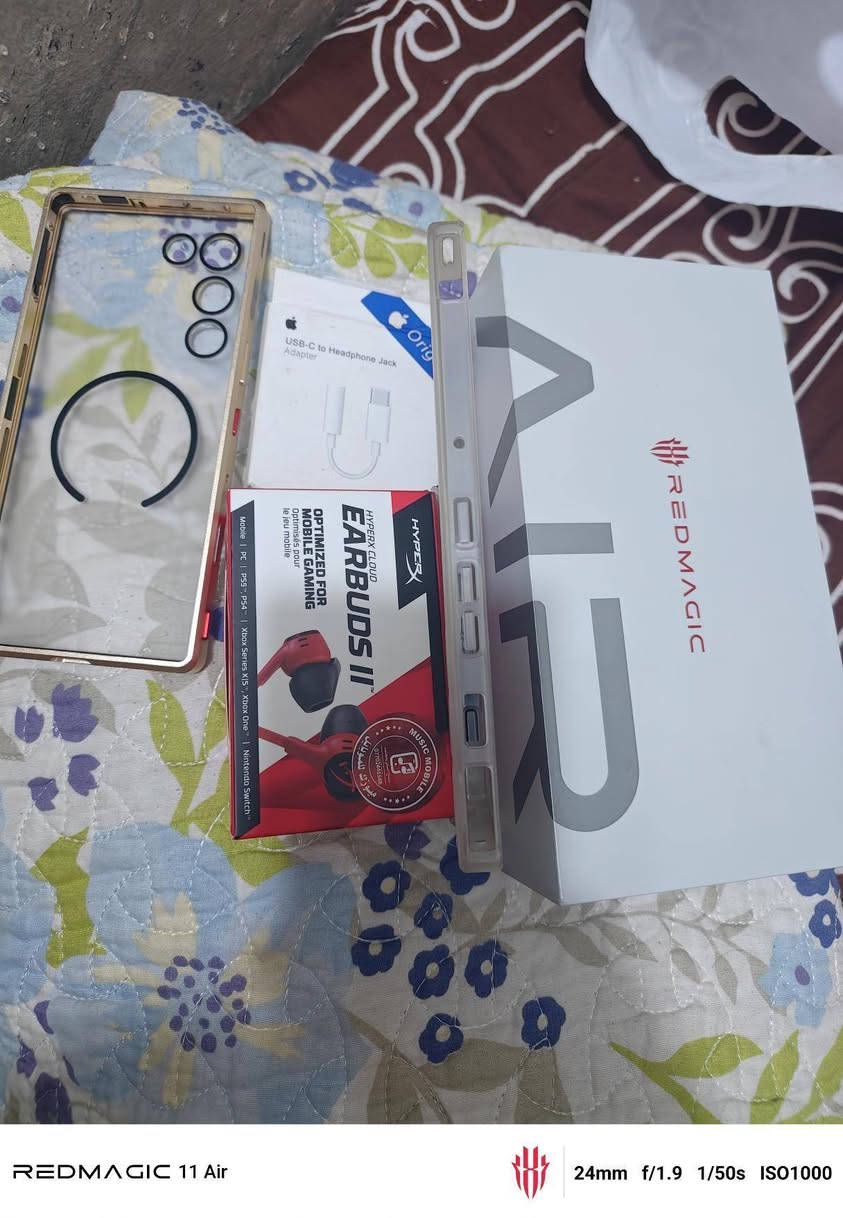 للبيع: Red Magic 11 Air (256GB)
الذاكرة: 256GB
البطارية: 99%
الجهاز نظيف جدًا واستعماله خفيف.
الملحقات كاملة مع كفرين وجميع أغراضه الأصلية.
ويجي وياه سماعة HyperX Cloud II.
💰 السعر: 950 ألف دينار عراقي.
📍 الموقع: بغداد - الغدير.
📞 للاستفسار والتواصل:***********
