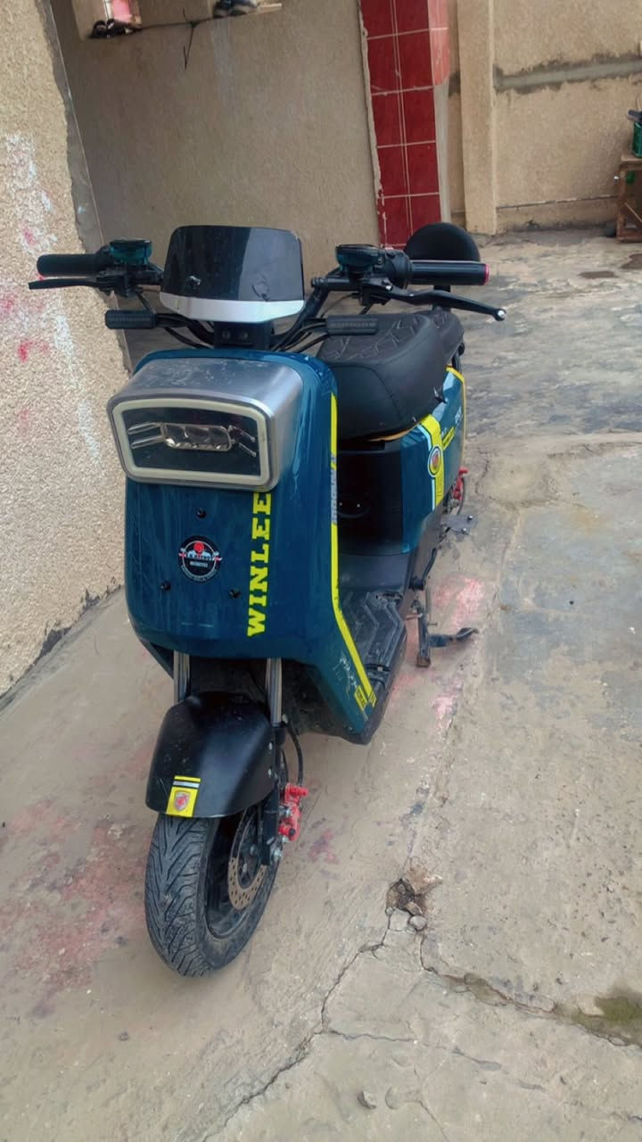 عليكم دراجه ار 7شركت والوينلي بطاريات جدد كلهن يقرن 12دراجه صار بيهه شويه عواج بل ماشه سوتهه وصارت عدله دراجه خير من الله حلوه نضيفه صالهه سبوع طابكه ما جئ طلع بيهه غراضه كامله بصمه٢سعر خاص او تواصل عل وتساب***********
