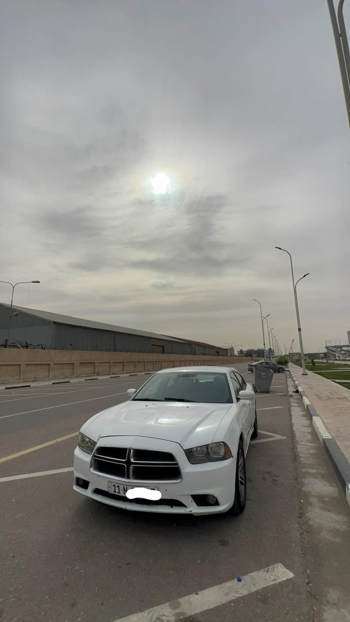 سلام عليكم جارجر  للبيع باسمي سياره جاهزه 
الضرر جاملغ مبدل ثلاثه قطع  سياره مواصفات عاديه داخل اسود  سعر السياره 150.؟


**إذا كنت صاحب هذا الإعلان وتريد حذفه لأي سبب، رجاءا أرسل رسالة إلى الدعم الفني**