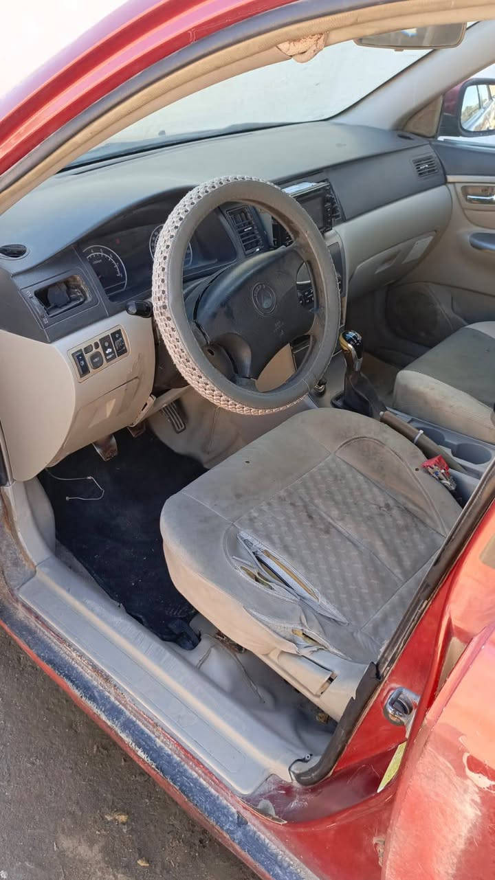 سلام عليكم للبيع جلي مؤبل موديل 2013 رقم بصره مكينه وكير جدد حداديه تخم تاير جديد كرهبائيات كلها شغاله ريمود تتقفل سياره دواخل جددد
رقم راعيه ضايع مني فقط
 اتعهد طلب وسرقه وعشائر
السعر 25 بيه مجال للشراي 
مكان الشطره 
(***********)
