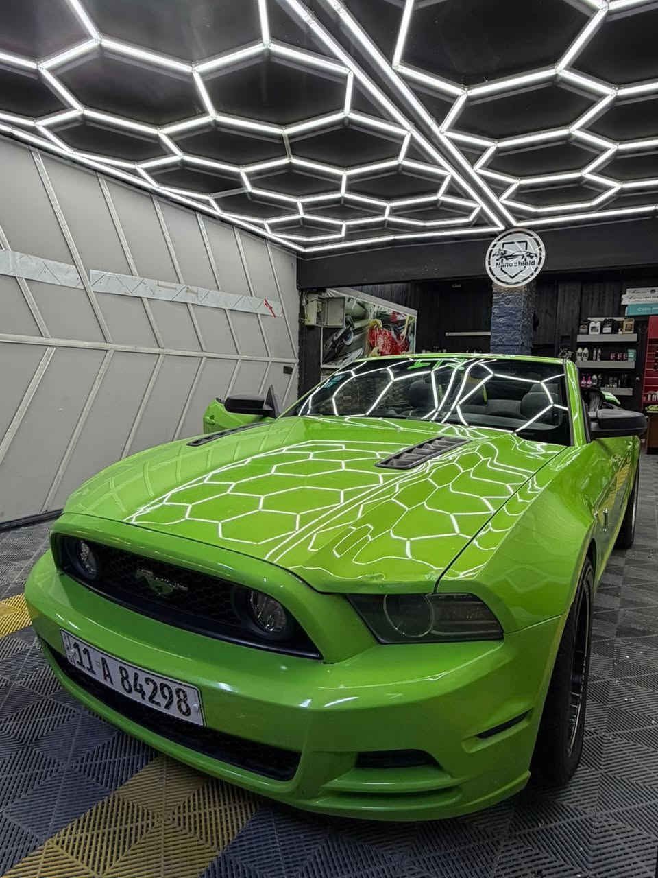 الحنطور للبيع💚
السلام عليكم موستنج ١٣ V6 للبيع السياره كلين داخله بدون صبغ بدون ايرباك صور الحادث بالصور موجوده الجاملغ الايمن نصبغ اثر شخط وموضح بالصور السياره برمجه عليهه كلش قويه السياره ماشيه ٩٣ الف منضومه تبريد كامله جديده منضومه بريك اي بي اس عمبار كله جديد وادامه كامله للمحرك 
كشف شغال 
مكان السياره حي الجامعه
*********** 
سعر ١١٥ وبيهه مجال بسيط
