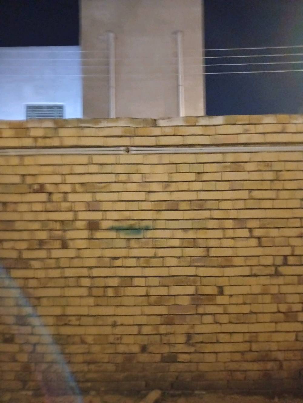 عملي هو حفر وتنزيل بوريات الكهرباء شرط غلي الليزر حفر تسليم تشطيب كل مايتعلق في الكهرباء  العمل داخل البصره فقط  التواصل عبر رقم الهاتف 