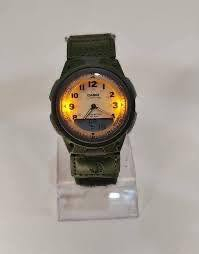 ساعة كاسيو إللوميناتور (Casio Illuminator) 
تتميز بتصميمها الهجين الذي يجمع بين العقارب وشاشة رقمية.البطارية:.: مقاومة للماء حتى عمق 50 مترًا
الإضاءة: تحتوي على ميزة إضاءة (LED light)

السعر 25الف مع توصيل


**إذا كنت صاحب هذا الإعلان وتريد حذفه لأي سبب، رجاءا أرسل رسالة إلى الدعم الفني**
