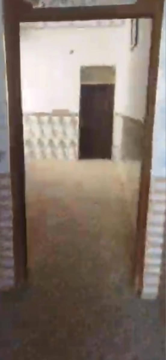 عرض 139
بيت 🏠 للايجار 100م نظيف 
السعر 250

الموقع 📌 حي نداء قرب شارع 60 العرضي الاول يم شارع جامعه كفيل

 يحتوي غرفه واستقبال و مطبخ و صاله وصحيات
@سيد مقتدى


**إذا كنت صاحب هذا الإعلان وتريد حذفه لأي سبب، رجاءا أرسل رسالة إلى الدعم الفني**