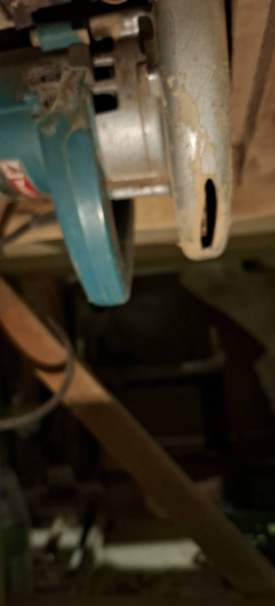 منشار صينية ماكيتا ياباني اصلي شركة هو والميز مالته خشب جاهز للشغل والتشريح السعر ٢٠٠ الف دينار العنوان الحلة شارع ٨٠ طريق العلوية شريفة موبايل ***********
