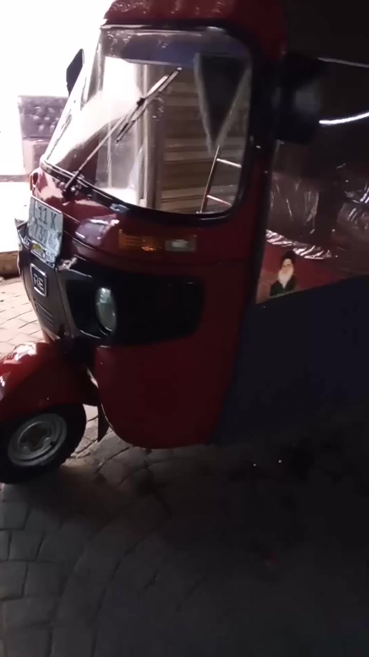 18 شهر العاشر رقمه وسنويه ما بيها صبغ للبيع عنوان بغداد
***********
