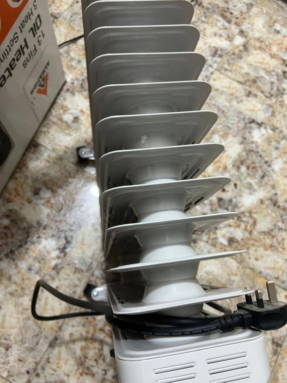 السلام عليكم صوبه زيتيه للبيع كلش استخدام سبوع نضافه ١
100/100اي عطل مابيها مثل ما موضح بالصوره 
السعر 100خاص موجود وتساب ***********
