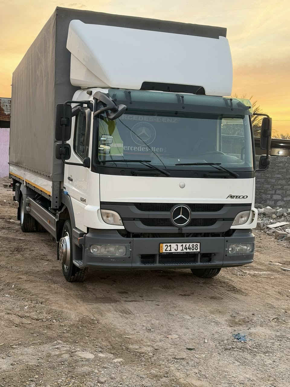 اتيكو سته بستم ثمانيه برقي موديل 2013 فول موصفات سبع وربع كفاله عامه مكان بغداد الدوره ***********
