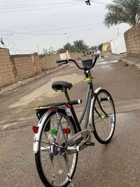 بايسكل البيع حجم 26 ياباني شرط عل وضع البلادي مامبدل بي شي بس جوب نضيف...