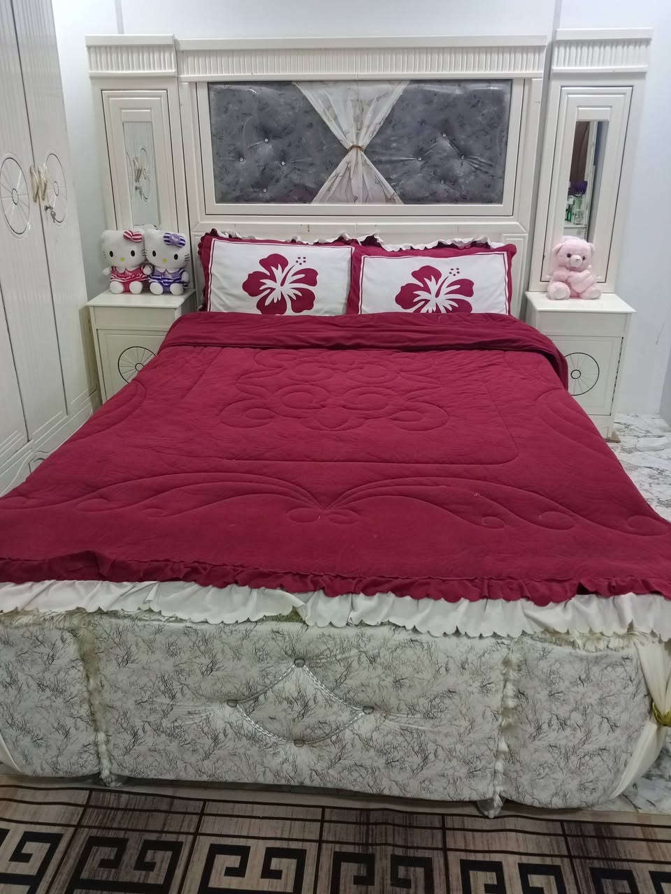 غرفة نوم نجاره عراقيه خشب للبيع استخدام 2شهر نظافة 100/ 100/ 9قطع السعر مليون وميه وخمسين وبيه مجال بسيط الاتصال على الرقم الموجود ***********
