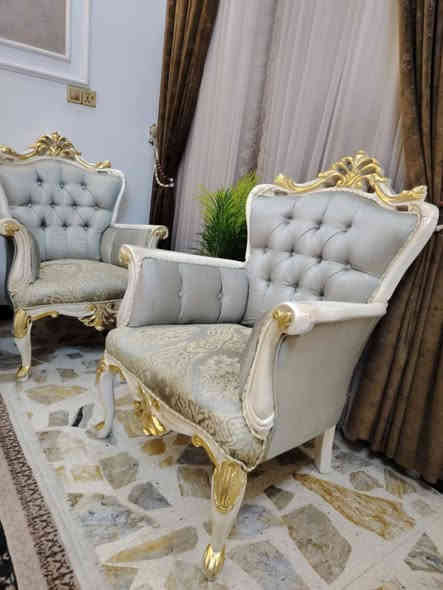 تخم ملكي نظيف كلش واستعمال قليل 10 مقاعد تسكام مع الطبله
والمقاعد طبي للبيع الاستفسار خاص او على الرقم ***********
