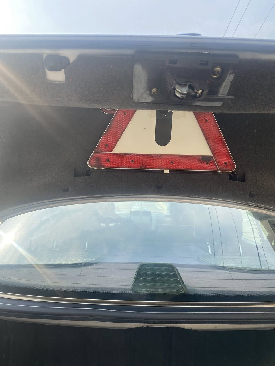 لبيع مارسيدس موديل 96 سياره جديده بسمي تحويل ثاني يوم السعر 120 وبيه مجال العنوان لانبار ***********
