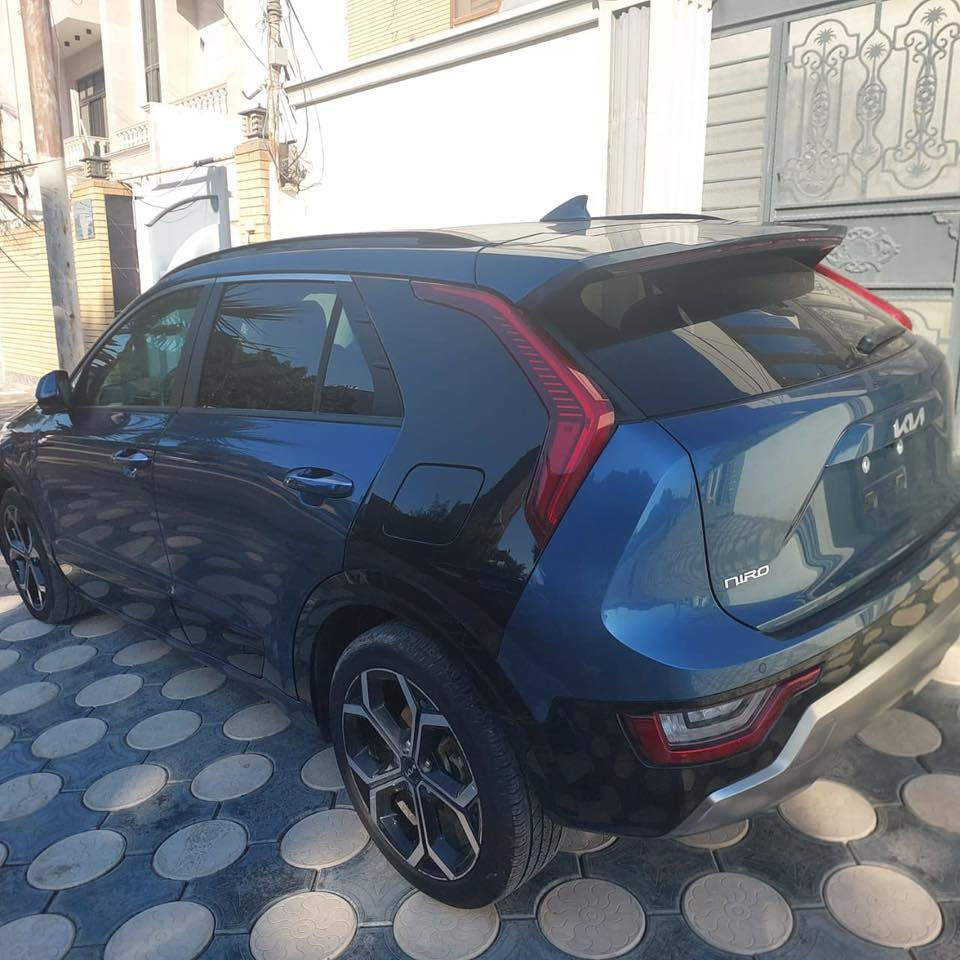 السلام عليكم كيا نيرو هايبرد وكهرباء فول بلكن  اعلى فئه موديل ٢٣ ماشيه كلين بدون حادث بدون ايرباك لاغرق ولاسرقه وارد امريكي جنطه كهرباء  سلايد روف مري شفط صندوك كهرباء كير ماوس الكشنات  ذاكره تلقائيه المخزونه 
حساسات  رادار  تبريد امامي خلفي  السعر ١٨٠ للاستفسار الاتصال على الرقم ***********
