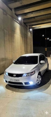 سيراتو موديل ١٠ كير عادي  بدون صبغ  ماشي ٢٣٠ الف سنه ويه و رقم اربيل ج...