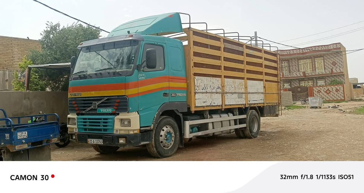 السلام عليكم  فولفو دكتوره للبيع  سياره تاير 22 سياره جاهزه ما بها كل نقص تبريد يشتغل ***********  سعرها 135 وبيها مجال
