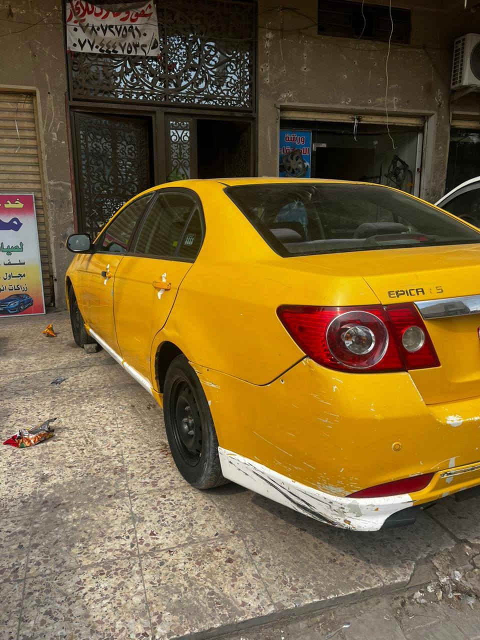 السلام عليكم للبيع شوفرليت ابيكا وارد امريكي حادثها شويه ب الجاملغ بدون تبديل  موديل 2008 رقم بابل احمر بسمنه سنويه نافذه تجديد السنويه ع المشتري هيئه وغرامات عليه السياره جاهزه مكينه وكير جدد مال حاويه شديتهن جدد وتخم تاير جديد حداديه خير من الله  مكاني بغداد السعر 45  للاتصال ***********
