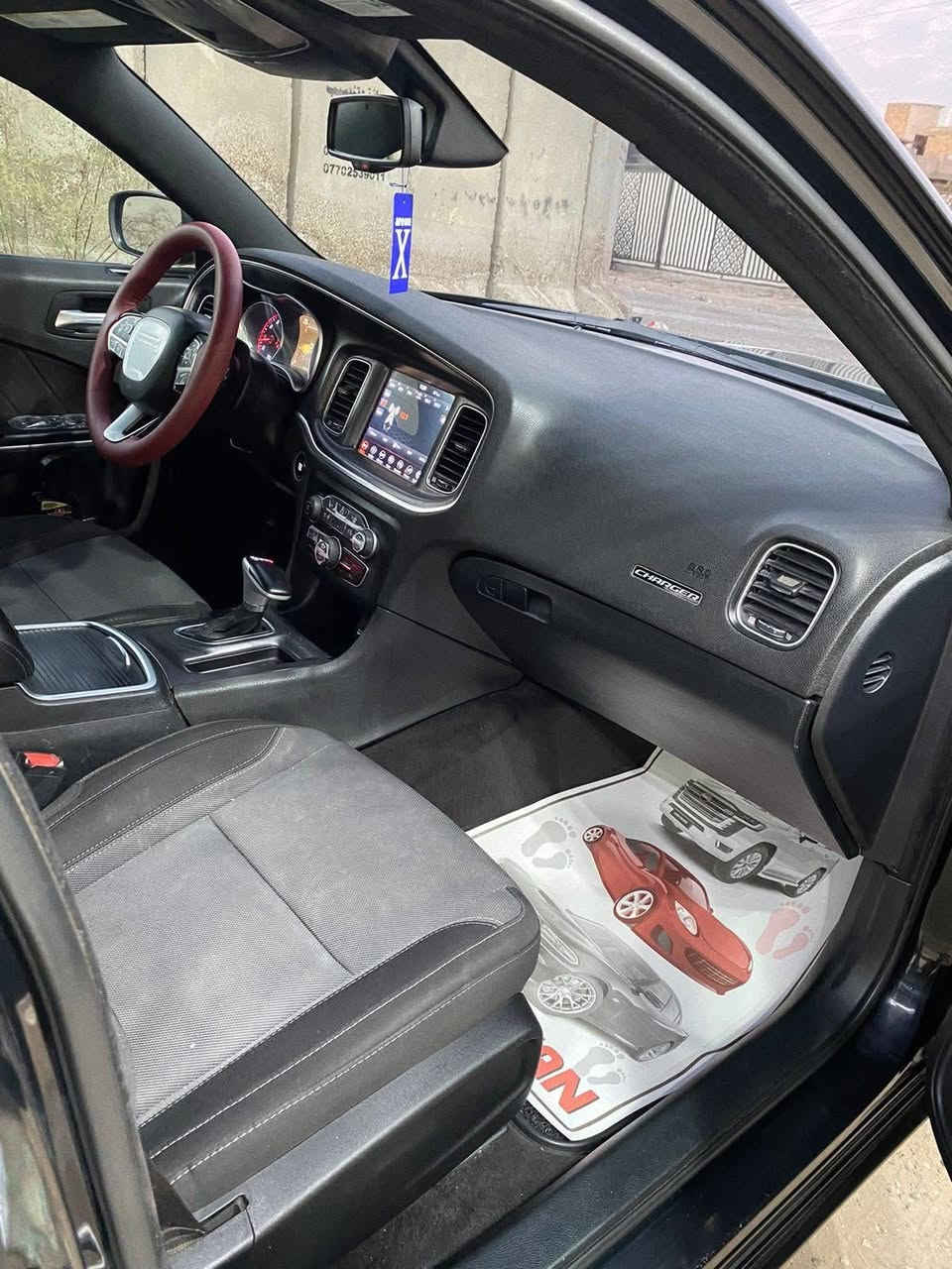 جارجر موديل ١٨  مكينه سته ٣٦٠٠ كشن كهرباء شاشه جبيره مكينه وكير كفاله ماشيه ٩٠ حادث جاملغ خلفي بدون دواخل بدون ايرباك بجم كبس وبيه كلير جاملغ ايسر فقط بدون اي ضربه جاهزه رقم بغداد بسمي تويل مكان بغداد بلديات السعر ١٨٧ وبيه مجال الاتصال ***********
