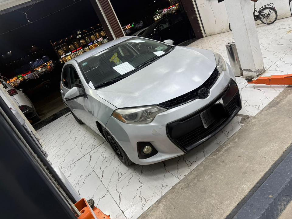 كورلا ١٤ ضررها جدا بسيط محرك ١٨٠٠ تقريبا بيها احزام بدون داخل …رقمها واسط تحويل مشروع وطني ..السعر..٩٨…جاهزه ع الاخر ….***********
مكانها بغداد بسمايه
صور امريكا ناشرهن بالاعلان..
