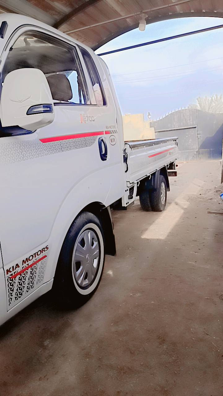 للبيع كيا حمل موديل 2021 مكفوله محرك شركه كير سبق مكفوله العنوان بغداد المحمودية رقم (***********)(***********) السعر  140  وبيها مجال
