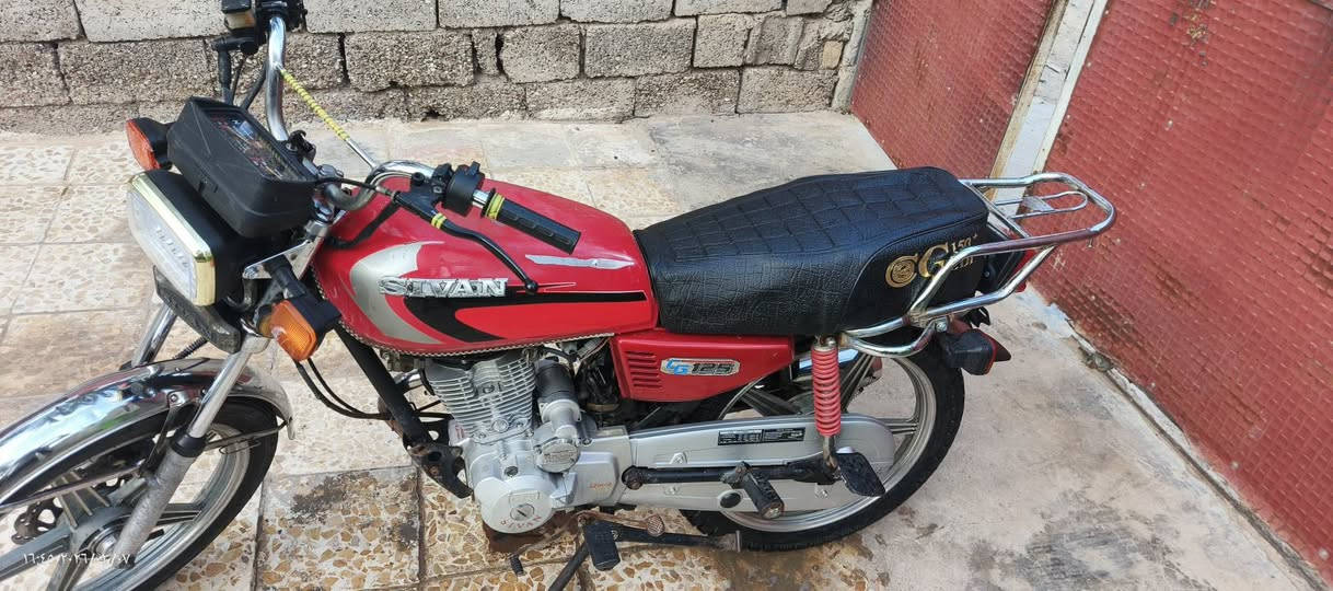 سلام عليكم دراجه موديل ١٩دراجه نضيفه بمعنى لكلمه دراجه بيه مكينه خير من الله سعر خاص هاذا رقمي  رجا لمو شراي لا يتصل  ***********/***********مكاني ديالى تقاطع لقدس بل حديد
