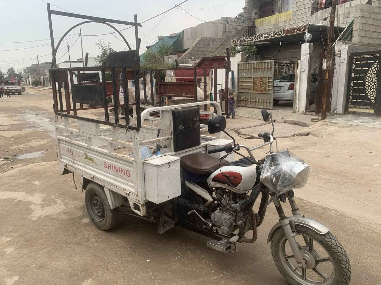 اسلام عليكم ورحمة الله 💖
ستوته لون ابيض نثيه البيع 
ستوته موديل 2017
محرك بلادي 2017
بدون جنج  
سعر 950 بي مجال 
بدون رساله الخاص 
رقم ***********
