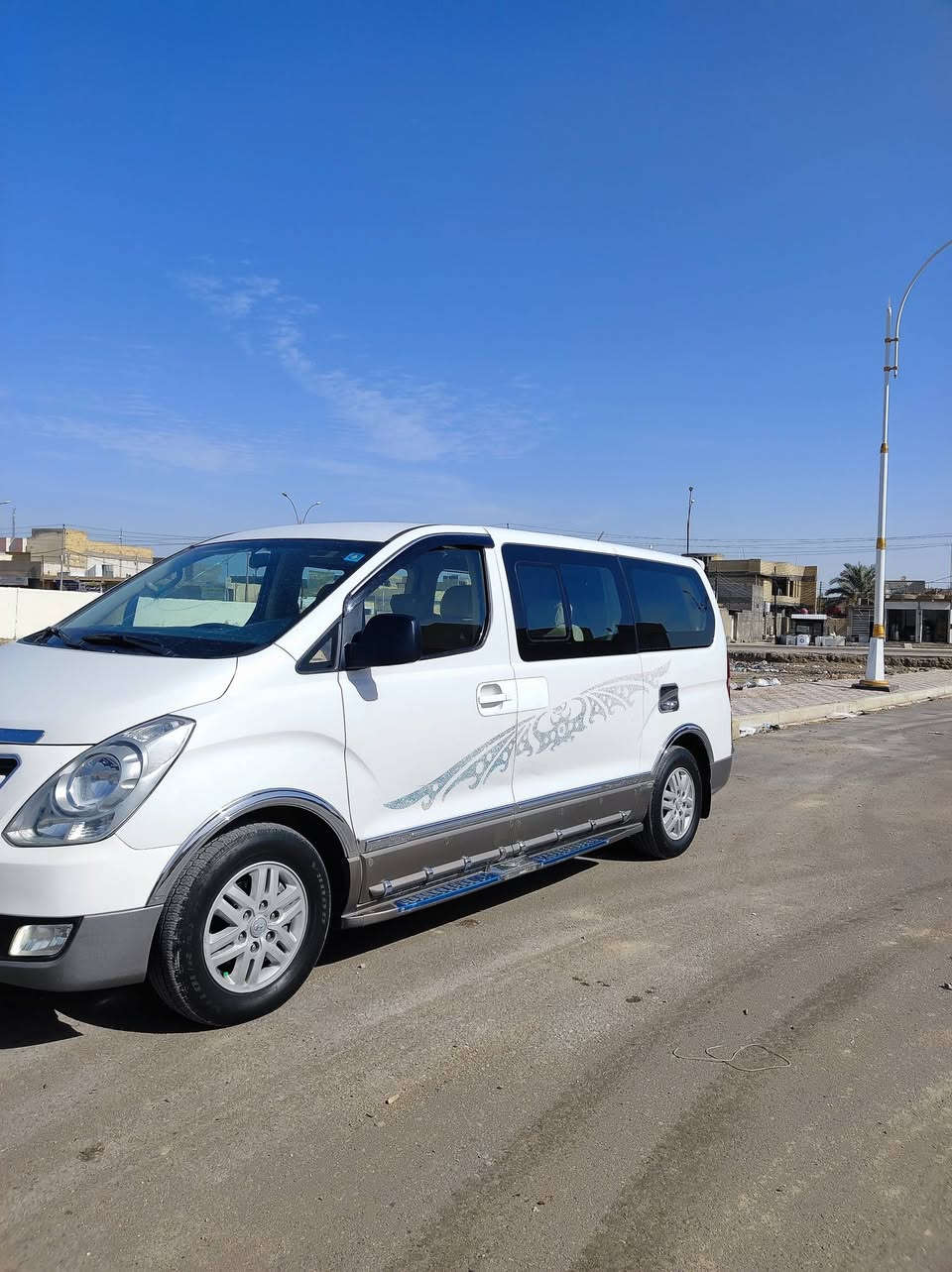 سيارة للبيع موديل 18 مسكر بلادي فول مواصفات مكينة لا بخار ولا تنقيص مصفرة هيه وضريبة  تحويل ثاني يوم مكفولة ما عدة شبر صبغ يم البك لايت الورة رقم بابل انكليزي 
***********
