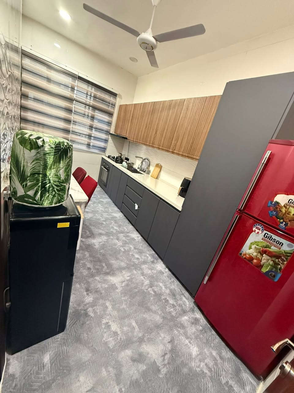 🏡 بيت للبيع

▪️ المساحة: 105 متر

▪️ الواجهة: 6.50 متر

▪️ النزال: 16 متر

▪️ الموقع: الدورة البوعيثة مجمع بهاء المدن

✨ تفاصيل البيت:

▪️ طابق واحد

▪️غرفة نوم 1

▪️ استقبال 

▪️ صالة كبيرة

▪️ مطبخ

▪️ 2 حمام

💧⚡ الخدمات متوفرة بالكامل:

✔️ تبليط جاهز

✔️ ماء

✔️ كهرباء

💰 السعر مناسب 

📞 للاستفسار والتواصل:

📱 ***********  أتصال + واتساب
