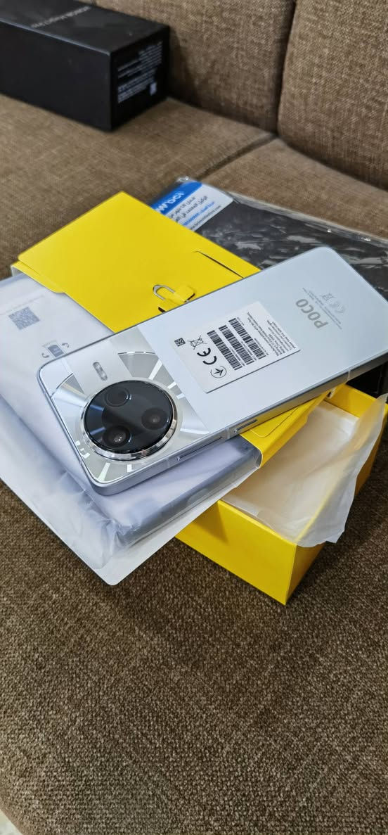 السلام عليكم.. بوكو F7 برو فقط مفتوح من باكيته السعر ٦٢٥ وبي مجال والشراي يدلل بغداد رصافة ***********
ملاحظة مكلف بالنشر الله شاهد موالي
