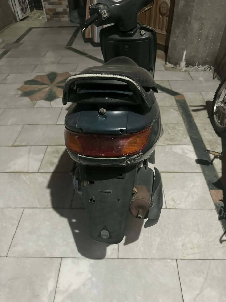 سلام عليكم دراجه للبيع نضيفه مكينه ما مفتوح نضيفه :للتواصل *********** واتساب
السعر  250 وبيه مجال
