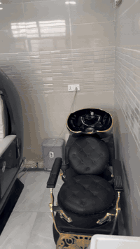 صالون للبيع في بابل السعر 12وبي مجال متعوب عليه طابق ثاني ‭٠٧٧٥ ٦١٣ ٥٢١٢‬
