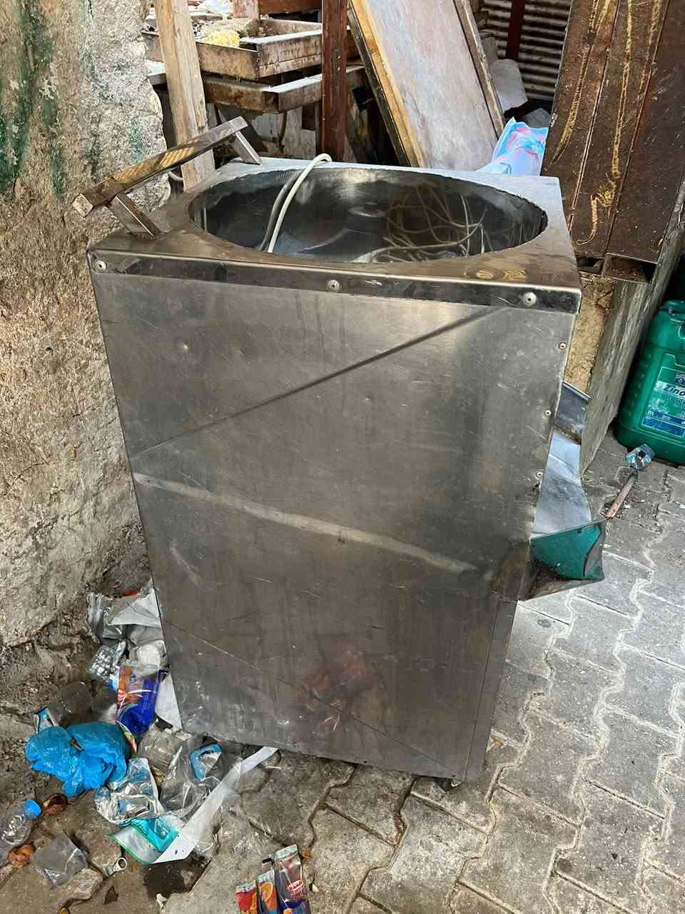 ماكينه مالت هريسه للبيع ماكينه على فحص 
البيع بسبب الحجم 
نجف كوفة 
***********
