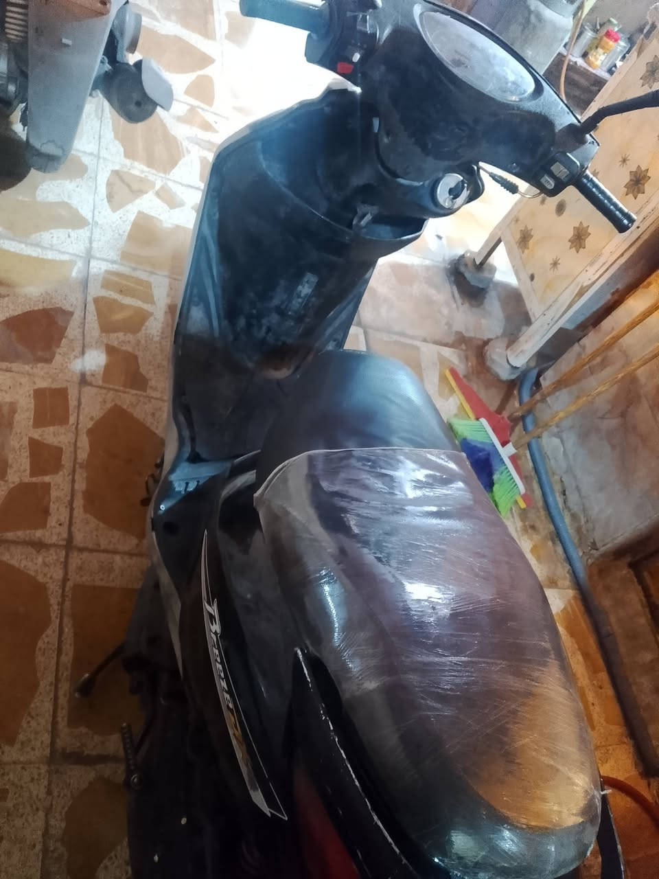 سلام عليكم بريز ياباني البيع سعر ٤٥٠وبيه مجال مكاني بغداد مدينت صدر ***********
