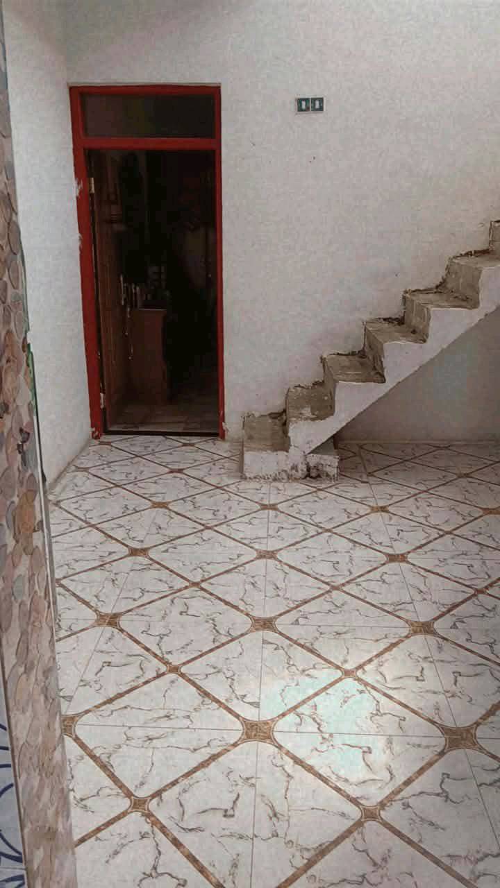 السلام عليكم بيت للبيع أبو غريب حي الشهداء بناء جديد
المساحة 120 متر طابقين قرب جامع الرحمان الرحيم والسوق 
طابو صرف تحويل ثاني يوم افتحلك بيان السعر 105وبي مجال بسيط مراسله واتساب *********** اوو مراسله خاص