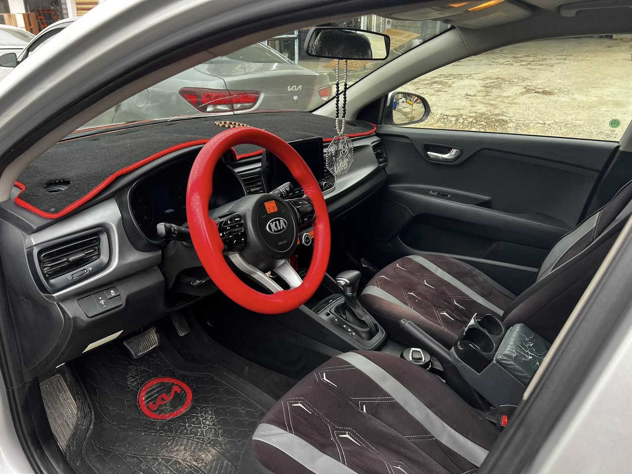 كيا ريو 2021
🚗 للبيع كيا ريو 2021

وارد أمريكي 🇺🇸  
اللون: رصاصي  
الممشى: 47,000 ميل  

✔️ 3 قطع  
✔️ محرك شرط  
✔️ كير شرط  
✔️ سيارة نظيفة وجاهزة  

📍مكان الموصل  
السعر: 110 وبي مجال 

للاستفسار مراسلةاو الاتصال *********** 
***********
