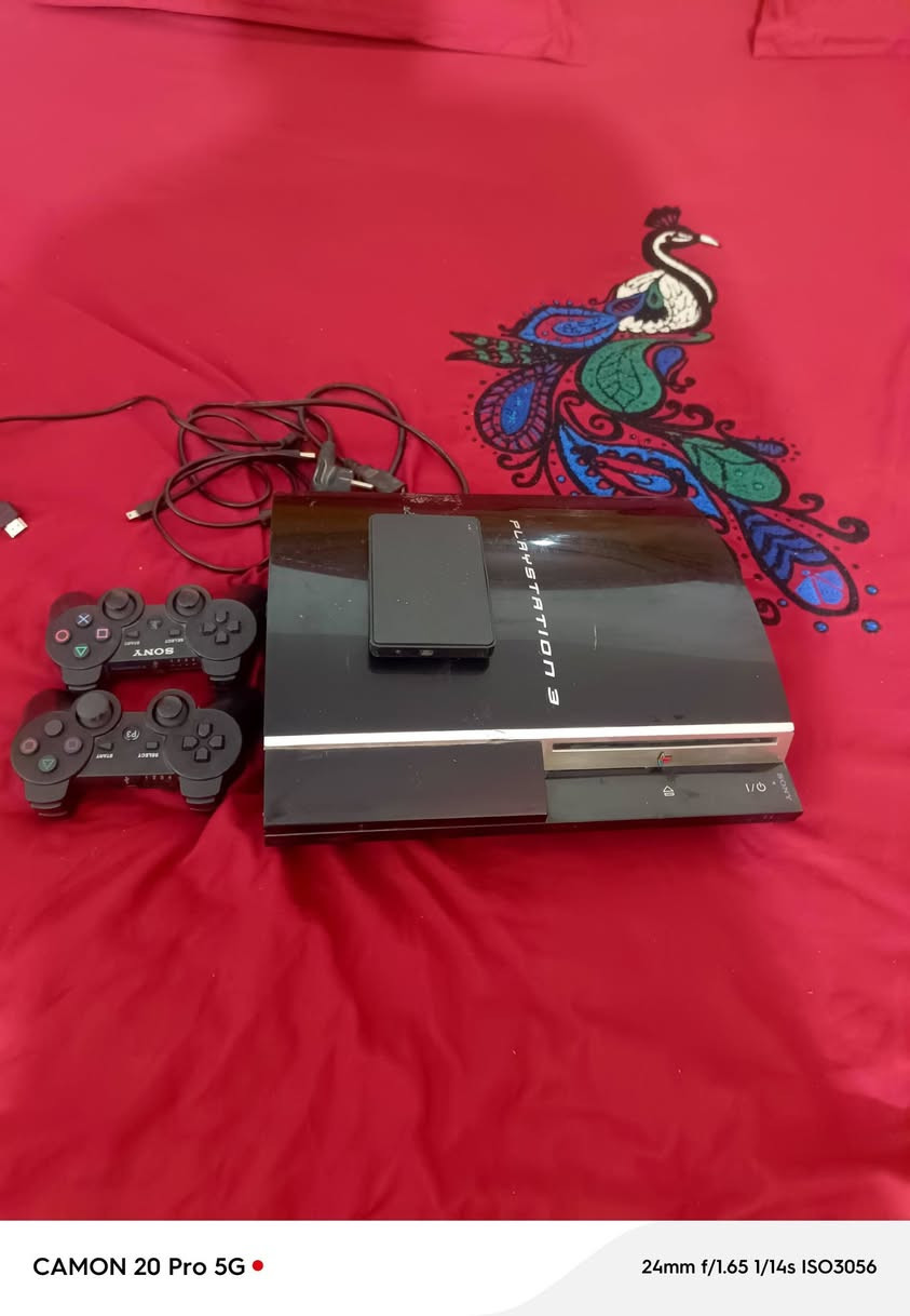 بلي ثري فات كامل وهارد ويا بي لعبه  ريد ديد ١ وذني العاب تقريب بي ٢٠لعبه بس لاكن بي مشكله بصيطه يفصل مرات يرادله تصليح ب١٠الف فقط سعره ٥٠قفل مكاني نجف تصليحه طلبو عليه ١٢الف الشراي يجي خاص قفله ٥٠


**إذا كنت صاحب هذا الإعلان وتريد حذفه لأي سبب، رجاءا أرسل رسالة إلى الدعم الفني**