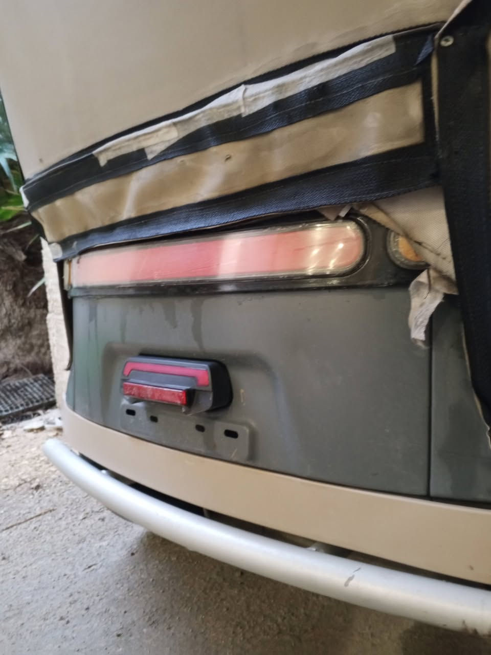 بغداد العلاوي المتحف 
***********
1350قفل واني ماخذها 1850
