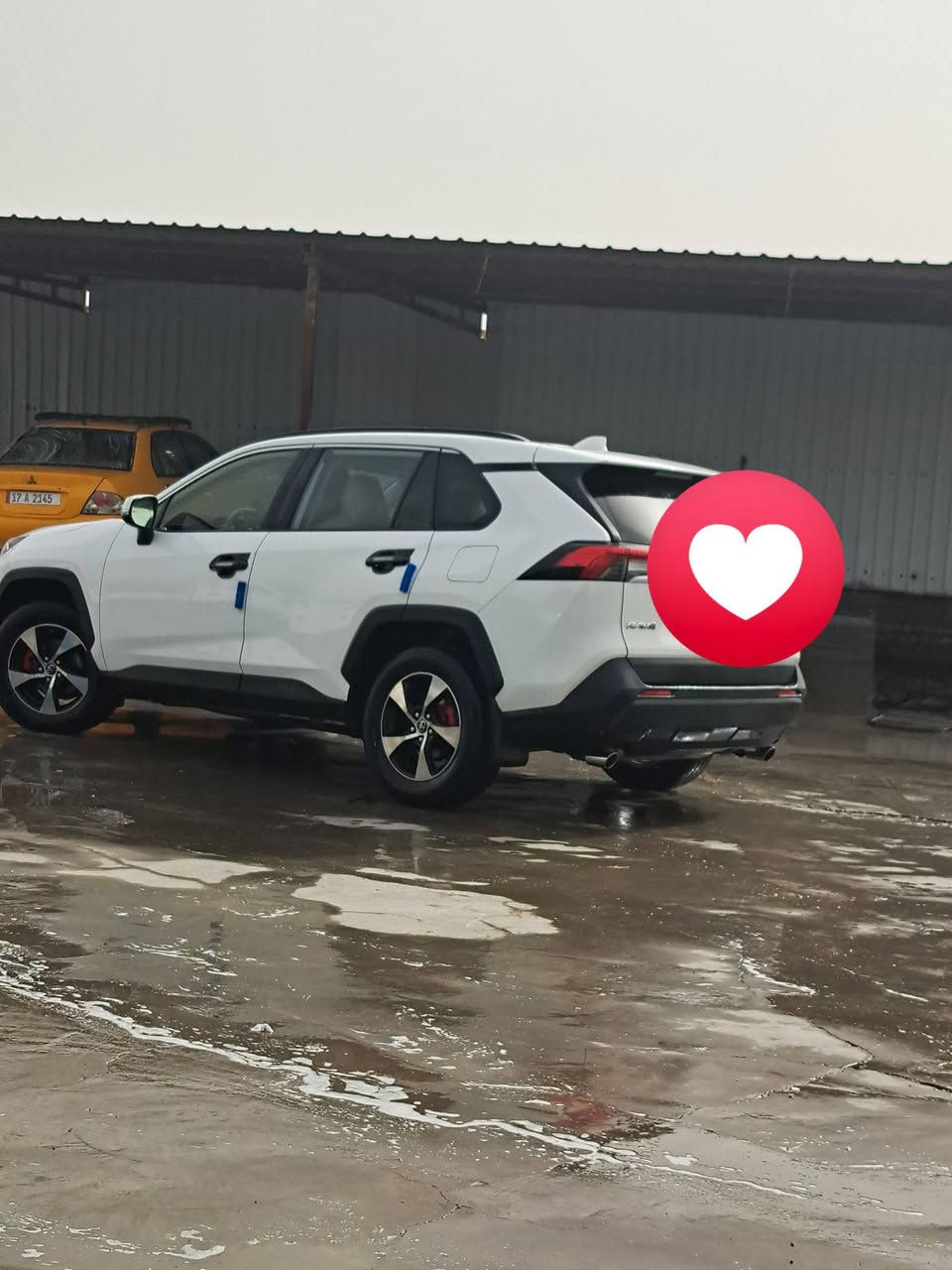 بسم الله الرحمن الرحيم
راف فور بنزين وارد أمريكي 2019 LE رقم اربيل بسمي شرط تحويل مباشر مواصفات رادار امامي رادار خلفي كامره خلفيه فور ويل ايكو ونورمن وسبورت هند بريك بصمه اوتو هولد سويج السياره ثلاث وضعيات قياده صخور وثلوج وطين شاشه كبيره بلوتوث اواكس وUSB شاشه اعطال بيه صبغ جاملغ ايمن وربع باب الصدر والباقي مكفول 

السعر 200$بيه مجال قليل المكان بغداد التاجي متواجد تواصل اجتماعي ***********
