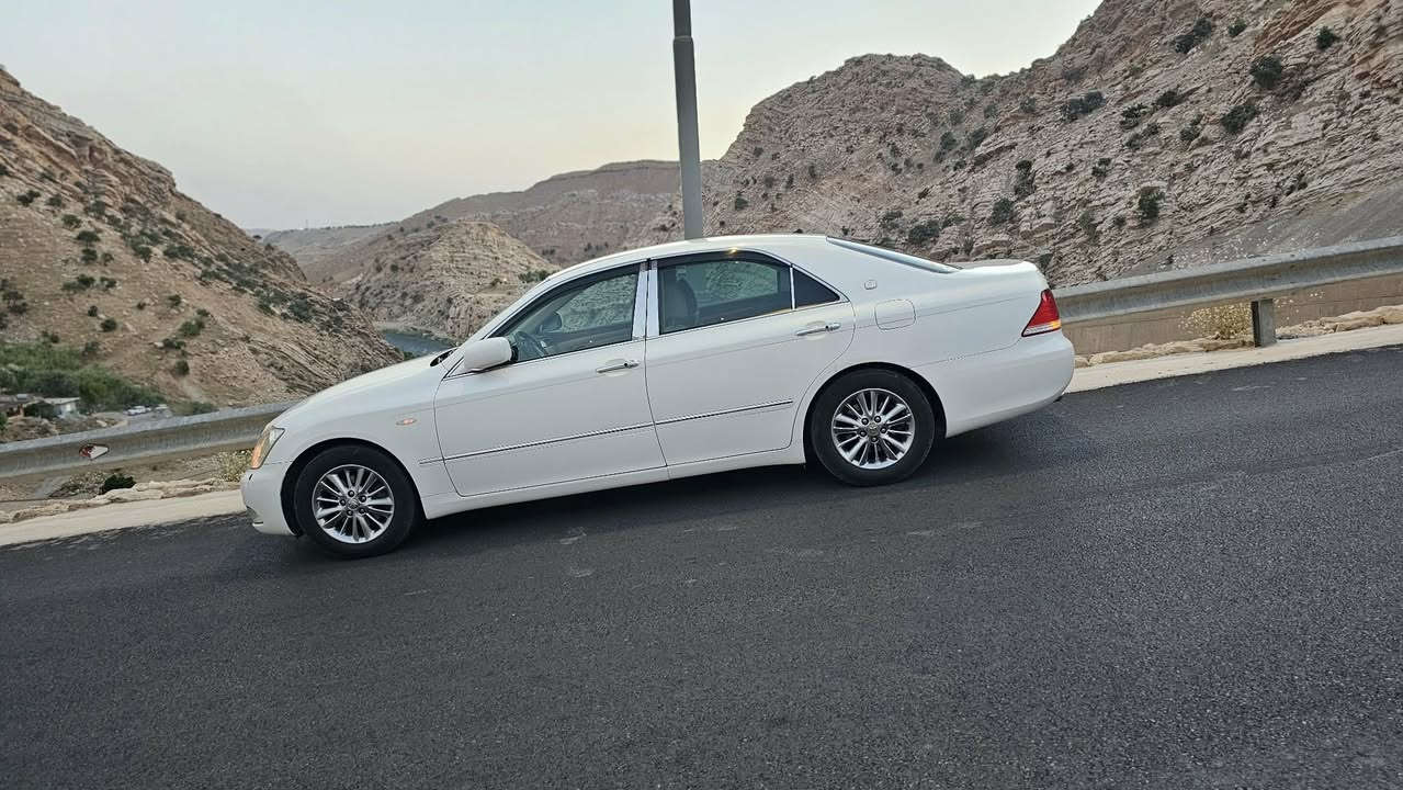 سةرةتا بةناو خوا
شاهينة موس ٢٠٠٥
گيرو مةكينة گةورة ١٨٢
ناوزةردة
سي دوگمية يةك پةردةية  
سةيارةكة هى خومانة كامل مةسروفى كراوة 
بي مةسروفة بيجالو شوختة زور جوانة.تكاية گورينةوة ناكةين بةس فروشتنة(٦٥گةلاو معامةلة) 
ئةوةزمارةى خاوةنيةتى تةلة فونى بو بكةن .
0770 447 4584
