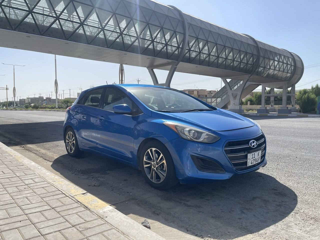 السلام عليكم ورحمة الله
#المركبة  :  النترا هاج باك
 #الموديل : 2017 
#الكفالة   : مكفولة من الغرق والدواخل
#الرقم     : رقم بغداد دولي مشروع وطني باسمي السنويه ل ٢٠٢٩
#الضرر    :  بنيد فقط
#التصليح : حاليا بيها اربع قطع صبغ فقط ( گلير) بدون معجون اثر شخط مكفوله اللغود والشاصي
الايرباكات سليمه 
ماشيه ١٢٧
محرك ٤ سلندر 
تحكم ستيرن جهتين
تدفئة و تبريد ثلج  
صدرها كله جديد
تخم تاير جديد
داخل السياره كلش نظيف وجديد 
السياره الحمد لله جاهزه وبعدها بوضع الشركه ومناقصها اي شي 

السعر المطلوب : ٩٣ والشراي منوكف وياه
مكان السياره : فلوجة وبغداد
رقم الهاتف : *********** 

نشكر إدارة الكروب واسف على الاطاله 🌹🌹
