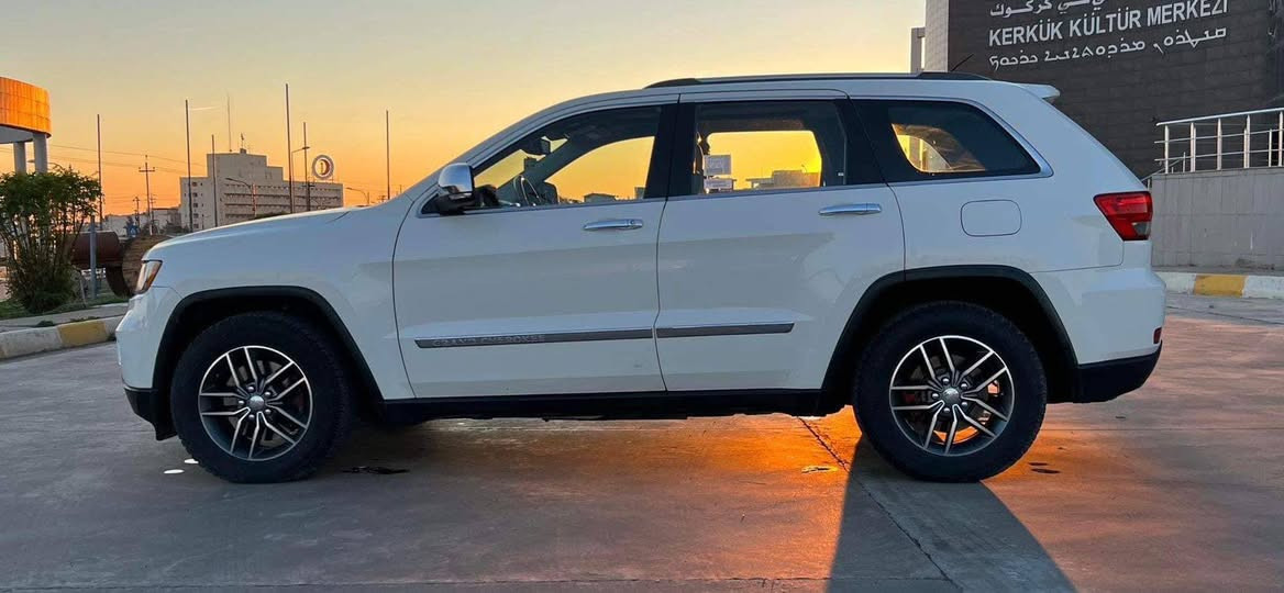 جيب لاريدو كلين موديل 2011
سياره نضيفه مكفولة من الصبغ والضربه رقم بغداد

السعر 165 وبيهه مجال السياره مكانهه الغزاليه

الرقم ***********
