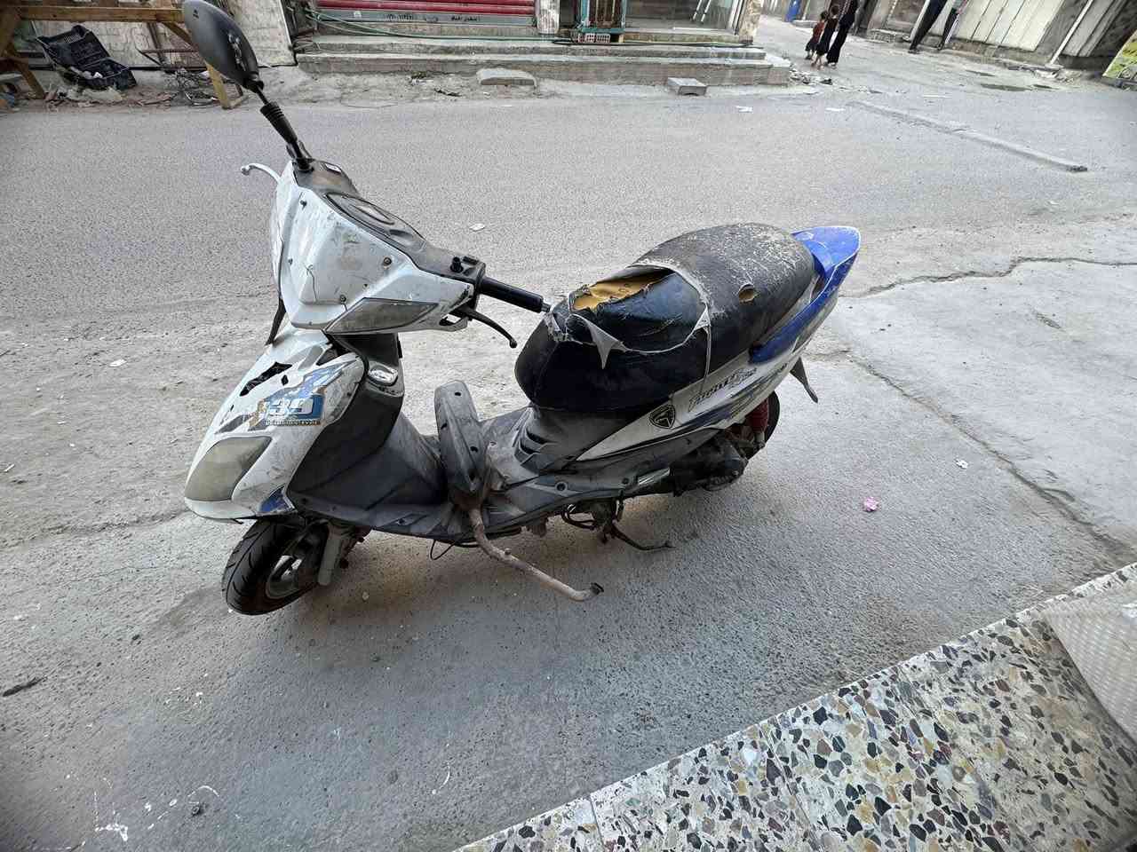 دراجه كوم حديد ابيع
العطل مالتها جواكيج وزنجيل

غراضها كامله ما بيها اي نقص

 مكاني  الخطيب زراعي 

لا يوجد توصيل


**إذا كنت صاحب هذا الإعلان وتريد حذفه لأي سبب، رجاءا أرسل رسالة إلى الدعم الفني**