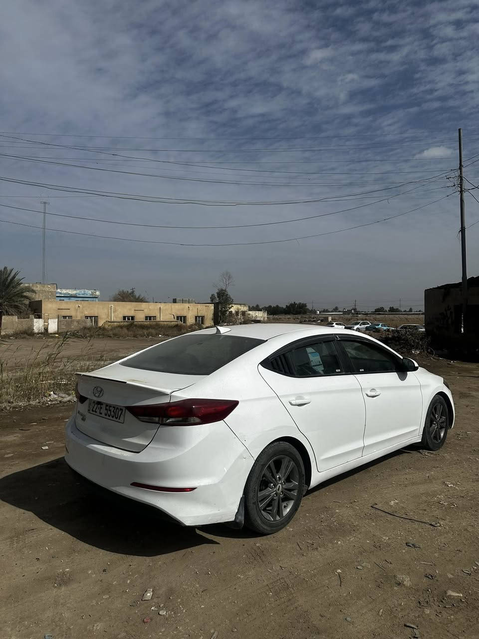 سلام عليكم النترا موديل 2017 رقم شمالي جديد لون ابيض 3 قطع صبغ ماشيه 185 الف مكان السياره بابل الحصوه 
للتواصل.   ***********
